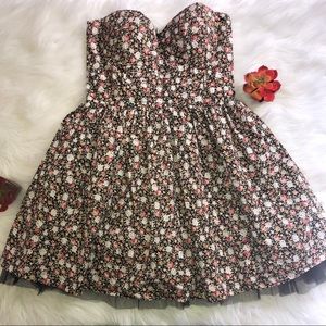 PAPAYA STRAPLESS FLORAL DRESS